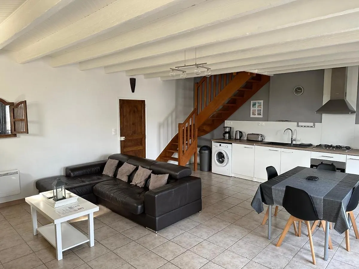 Casa de Férias La maison du chêne 3 Miniac-Morvan
